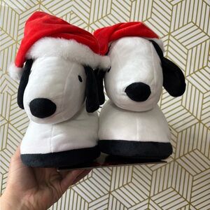 Peanuts Snoopy Holiday Slippers Womens 11-12